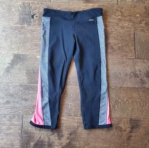 LORNAJANE coral Side Detail with concealed pocket 7/8ths length size M Black